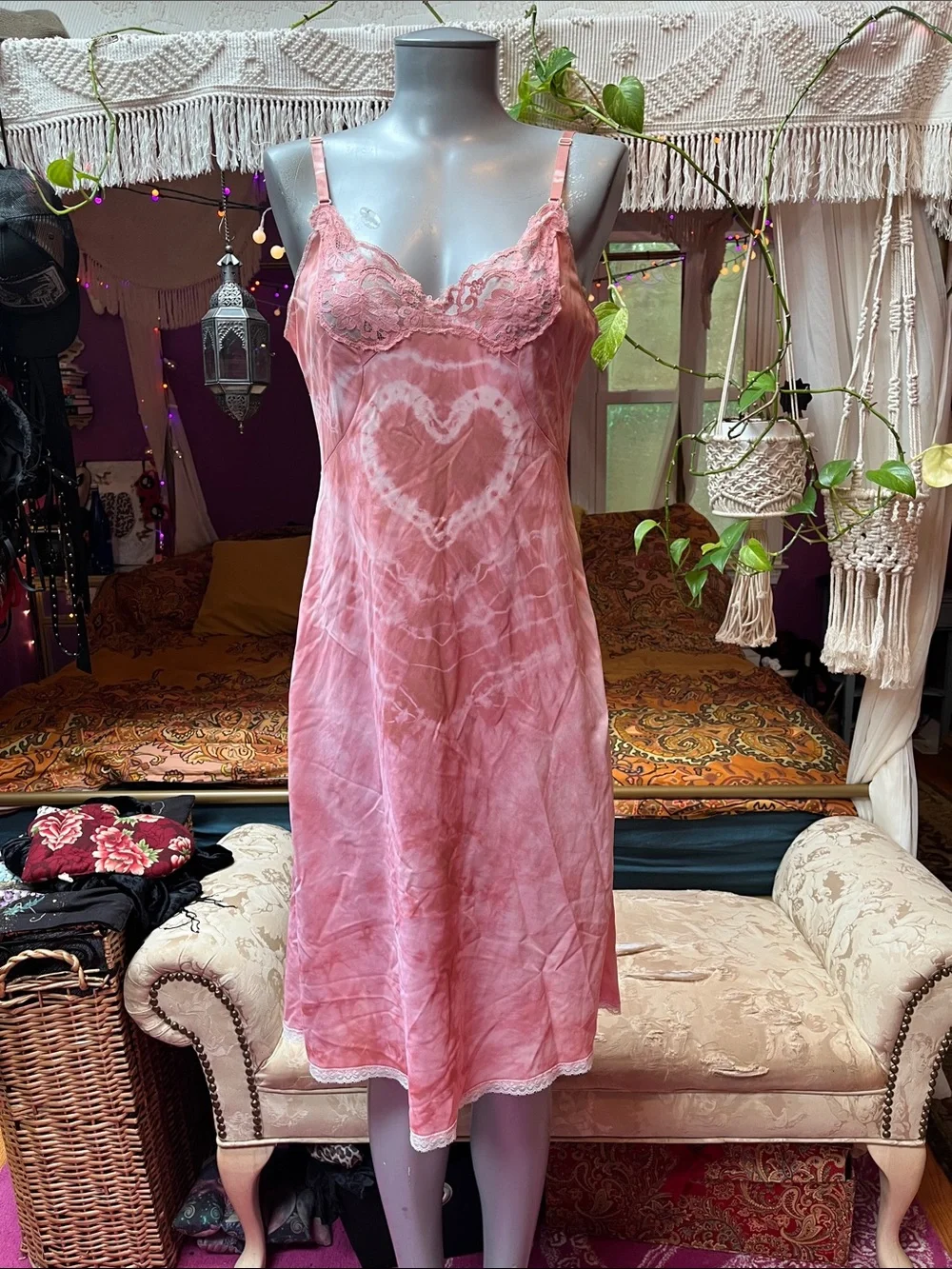 Vintage tie dye heart lace trim nylon slip lingerie dress